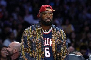 路威談詹姆斯歸期：若里夫斯和艾頓穩定輸出 別去催一個老頭復出