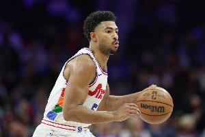 效果不好！格萊姆斯三分7中2得16分3助 正負值-15全隊最低