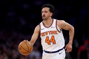 邁克-布朗：沙梅特獲得了不少好的出手機會 會給替補陣容時間適應