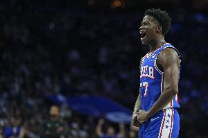 穩住了！埃奇庫姆前五戰場均21.2分5.6板5.4助 真實命中率60.5%