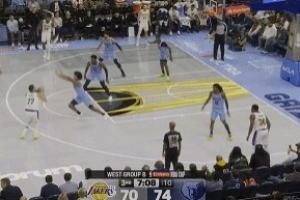 大舉反擊！東契奇三分穿針 湖人轟出18-5追到僅差1分