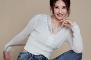 有點美啊！前女籃球員石一童的牛仔褲穿搭：精神小妹前來報到~