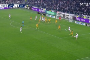 帶刀后衛(wèi)建功！加蒂后點泰山壓頂頭槌破門，尤文再次領先！