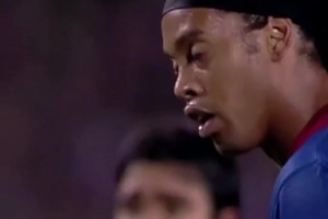 堪稱教科書！小羅在歐冠打進的一粒精彩貼地斬任意球！