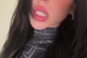 亞馬爾前女友扮演黑色蜘蛛俠秀身材，難道是被分手刺激到了嘛